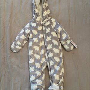 NWT Carter's Gray and White Polar Bear Print Winter Footie / Size 9M
